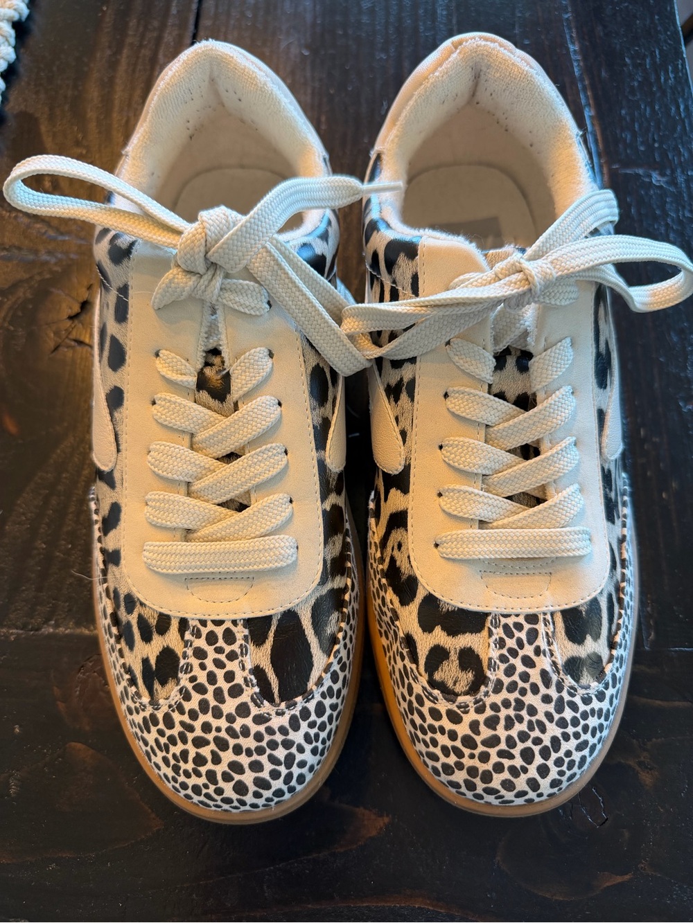 Dolce Vita voyage animal print sneakers size 7.5